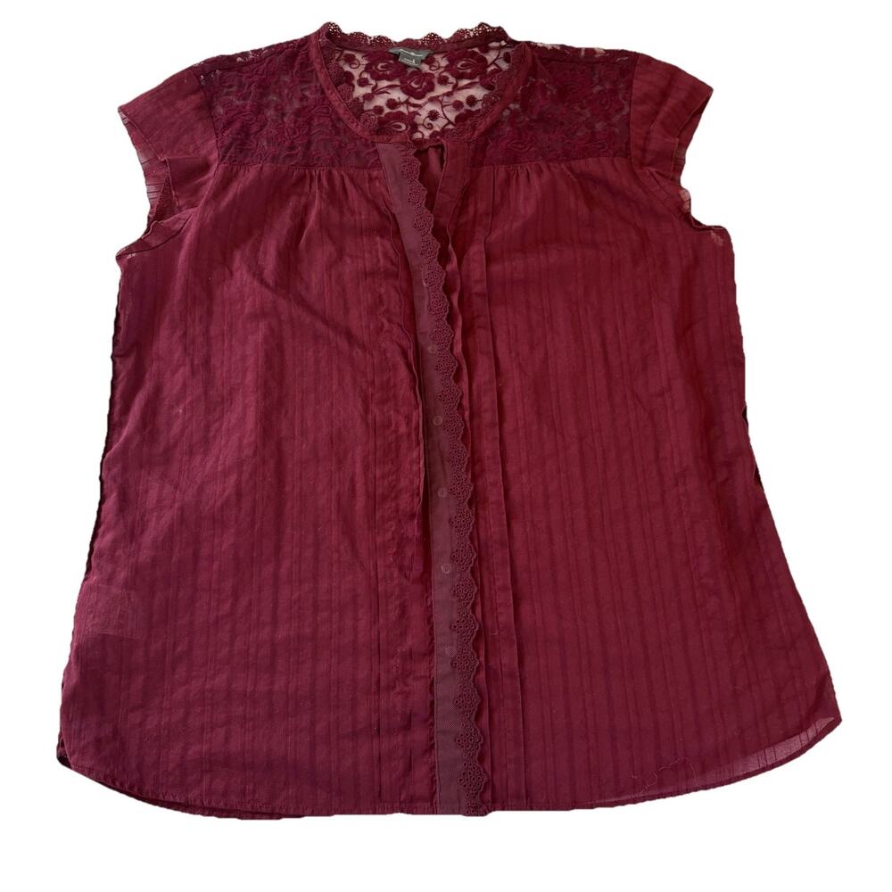 Eddie Bauer Women's Maroon Lace Trim Button Down Blouse Cap Sleeves Large